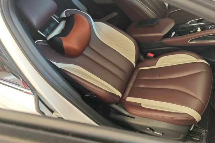 Used Geely Auto Monjaro L 2021 2.0TD DCT EVO Two-Wheel Drive Smart Luxury Version Right Front Seat