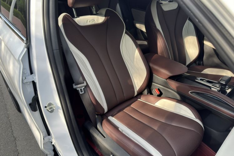 Used Geely Auto Monjaro L 2021 2.0TD DCT EVO Two-Wheel Drive Prestige Version Right Front Seat