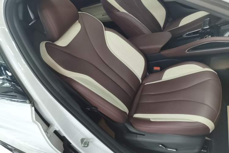 Used Geely Auto Monjaro L 2021 2.0TD DCT EVO Two-Wheel Drive Prestige Version Right Front Seat