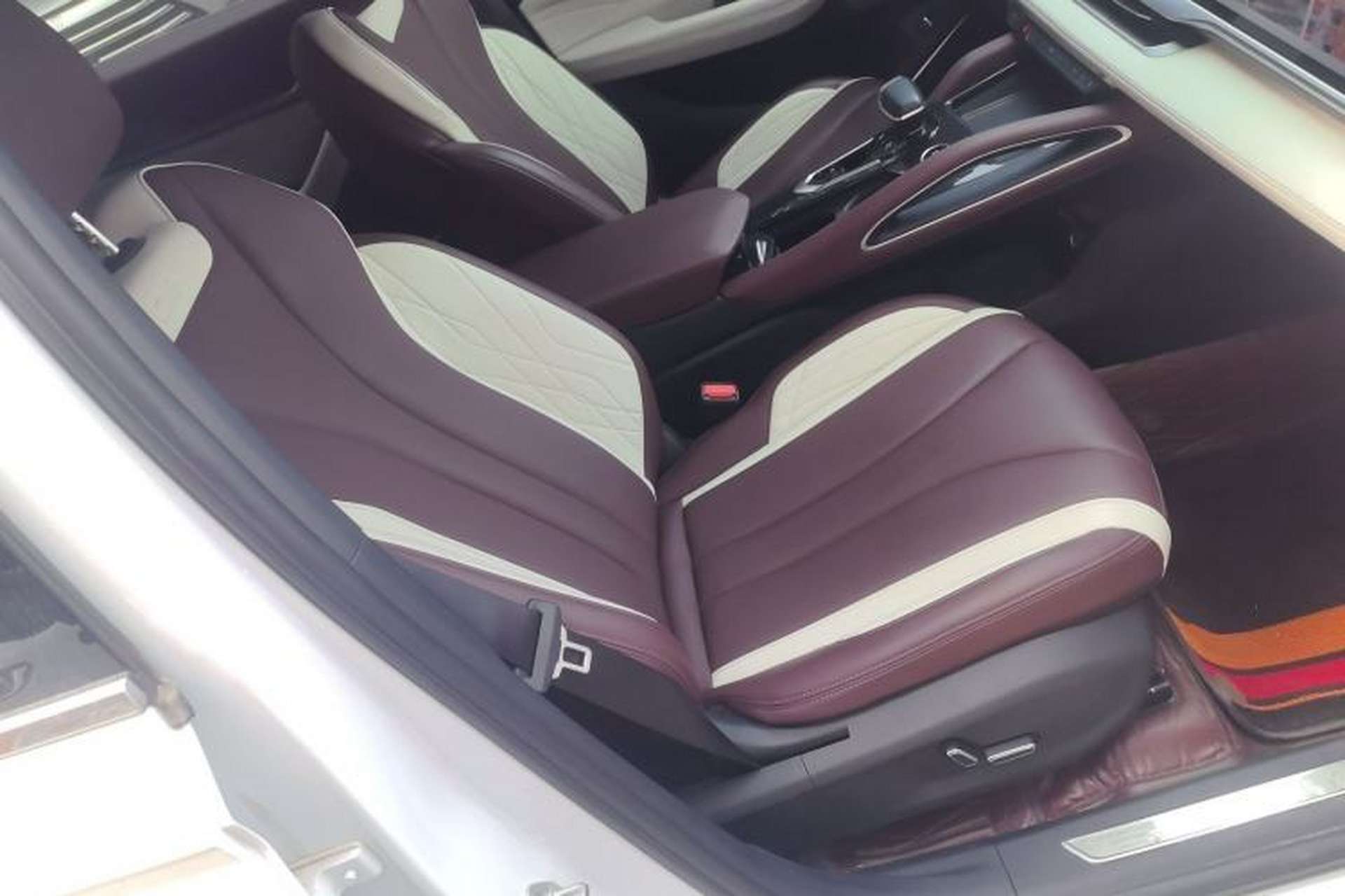 Used Geely Auto Monjaro L 2021 2.0TD DCT EVO Two-Wheel Drive Prestige Version Right Front Seat