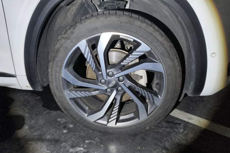 Used Geely Auto Monjaro L 2021 2.0TD DCT EVO Two-Wheel Drive Smart Luxury Version Right Front Wheel Hub