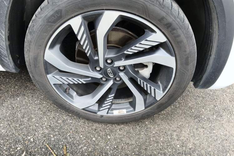 Used Geely Auto Monjaro L 2021 2.0TD DCT EVO Two-Wheel Drive Smart Luxury Version Right Front Wheel Hub