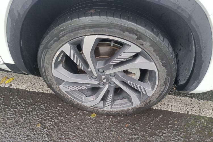 Used Geely Auto Monjaro L 2021 2.0TD DCT EVO Two-Wheel Drive Smart Luxury Version Right Front Wheel Hub