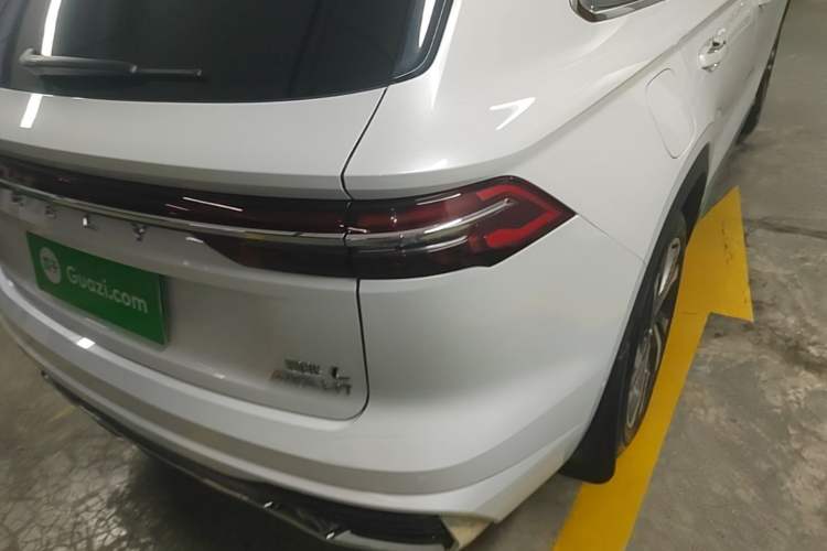 Used Geely Auto Monjaro L 2021 2.0TD DCT EVO Two-Wheel Drive Smart Luxury Version Right Rear Taillight