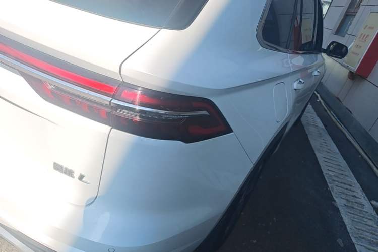 Used Geely Auto Monjaro L 2021 2.0TD DCT EVO Two-Wheel Drive Prestige Version Right Rear Taillight