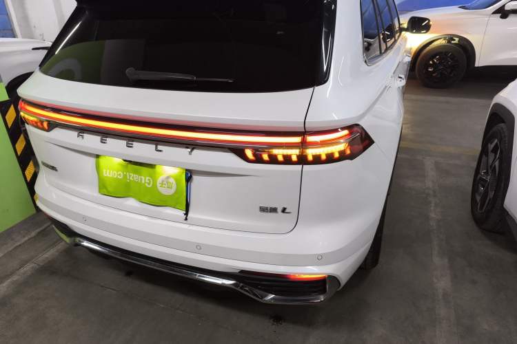 Used Geely Auto Monjaro L 2021 2.0TD DCT EVO Two-Wheel Drive Smart Luxury Version Right Rear Taillight