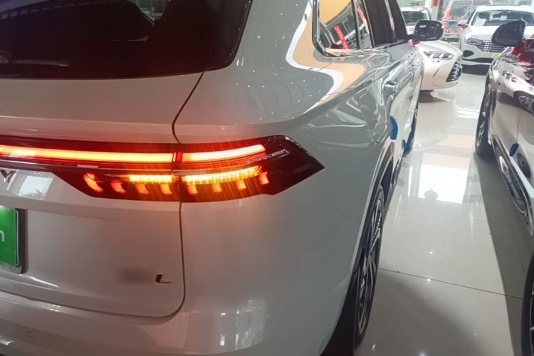Used Geely Auto Monjaro L 2021 2.0TD DCT EVO Two-Wheel Drive Smart Luxury Version Right Rear Taillight