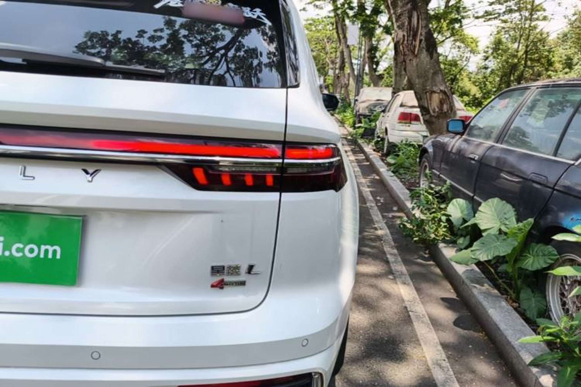 Used Geely Auto Monjaro L 2021 2.0TD High-Power Automatic All-Wheel-Drive Flagship Version Right Rear Taillight