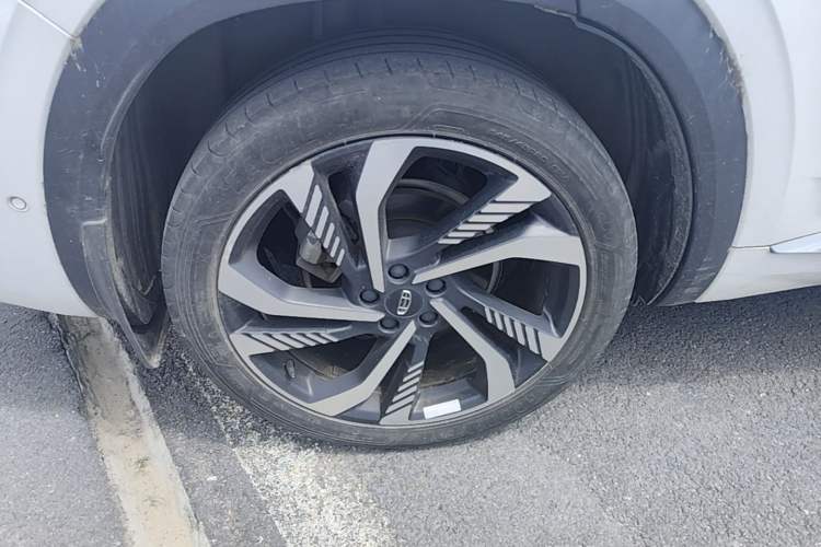 Used Geely Auto Monjaro L 2021 2.0TD DCT EVO Two-Wheel Drive Smart Luxury Version Right Rear Wheel Hub