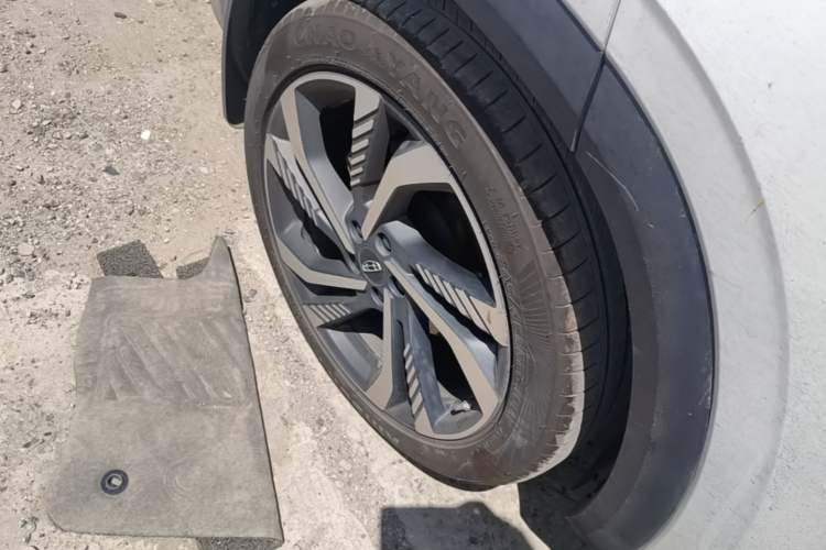 Used Geely Auto Monjaro L 2021 2.0TD DCT EVO Two-Wheel Drive Smart Luxury Version Right Rear Wheel Hub
