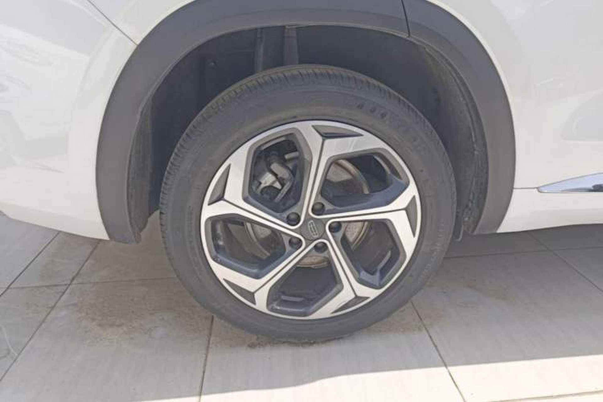 Used Geely Auto Monjaro L 2021 2.0TD DCT EVO Two-Wheel Drive Prestige Version Right Rear Wheel Hub