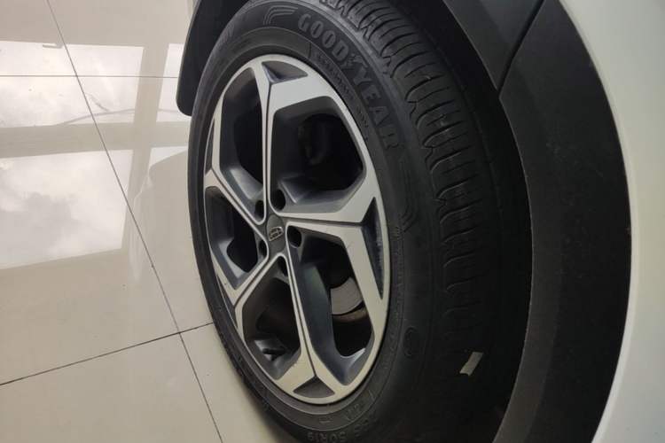 Used Geely Auto Monjaro L 2021 2.0TD DCT EVO Two-Wheel Drive Prestige Version Right Rear Wheel Hub