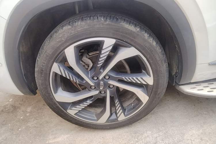 Used Geely Auto Monjaro L 2021 2.0TD DCT EVO Two-Wheel Drive Smart Luxury Version Right Rear Wheel Hub