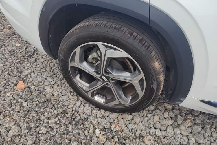 Used Geely Auto Monjaro L 2021 2.0TD DCT EVO Two-Wheel Drive Prestige Version Right Rear Wheel Hub