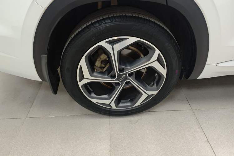 Used Geely Auto Monjaro L 2021 2.0TD DCT EVO Two-Wheel Drive Prestige Version Right Rear Wheel Hub