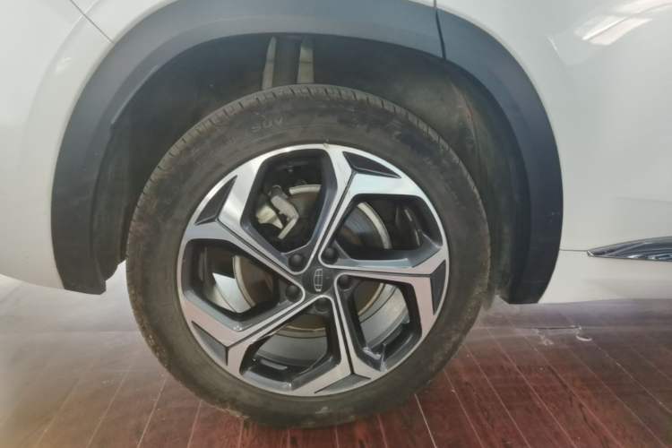 Used Geely Auto Monjaro L 2021 2.0TD DCT EVO Two-Wheel Drive Prestige Version Right Rear Wheel Hub