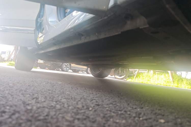 Used Geely Auto Monjaro L 2021 2.0TD DCT EVO Two-Wheel Drive Prestige Version Right Side Sill