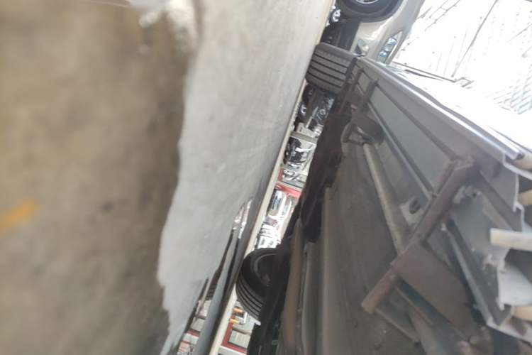 Used Geely Auto Monjaro L 2021 2.0TD DCT EVO Two-Wheel Drive Prestige Version Right Side Sill