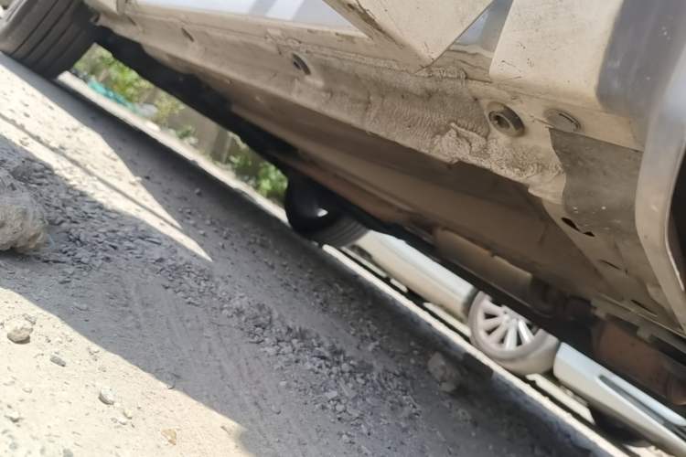 Used Geely Auto Monjaro L 2021 2.0TD DCT EVO Two-Wheel Drive Smart Luxury Version Right Side Sill