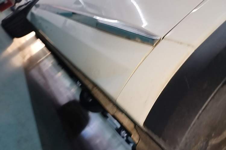 Used Geely Auto Monjaro L 2021 2.0TD DCT EVO Two-Wheel Drive Prestige Version Right Side Sill