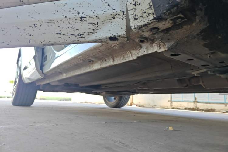 Used Geely Auto Monjaro L 2021 2.0TD DCT EVO Two-Wheel Drive Smart Luxury Version Right Side Sill