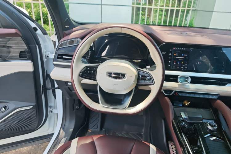 Used Geely Auto Monjaro L 2021 2.0TD DCT EVO Two-Wheel Drive Smart Luxury Version Steering Wheel