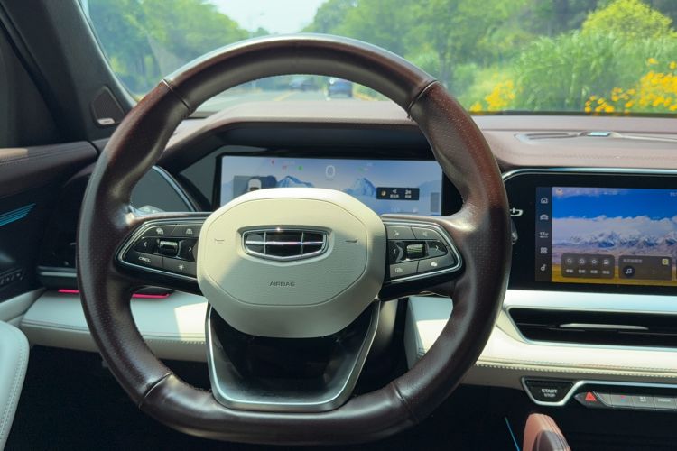 Used Geely Auto Monjaro L 2021 2.0TD DCT EVO Two-Wheel Drive Smart Luxury Version Steering Wheel