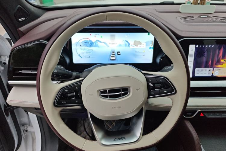 Used Geely Auto Monjaro L 2021 2.0TD High-Power Automatic All-Wheel Drive Luxury Version Steering Wheel