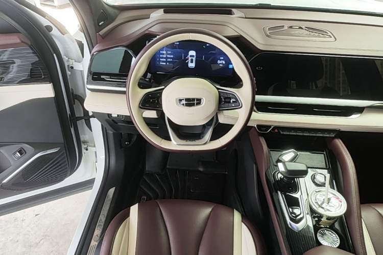 Used Geely Auto Monjaro L 2021 2.0TD DCT EVO Two-Wheel-Drive Flagship Version Steering Wheel