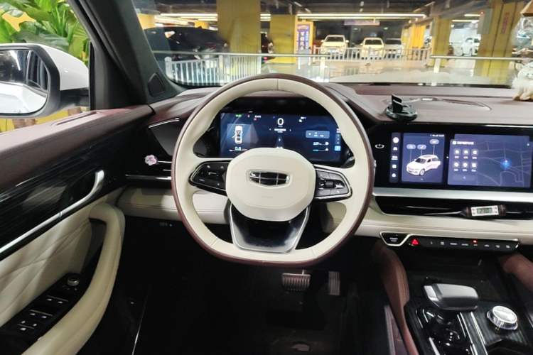 Used Geely Auto Monjaro L 2021 2.0TD DCT EVO Two-Wheel Drive Prestige Version Steering Wheel