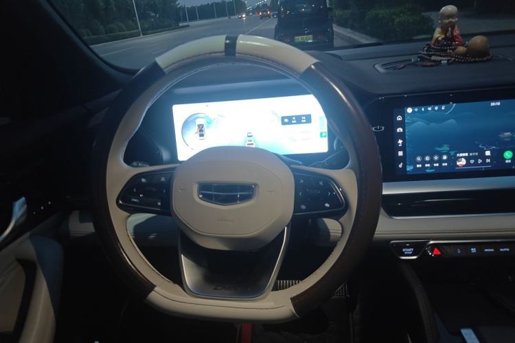 Used Geely Auto Monjaro L 2021 2.0TD DCT EVO Two-Wheel Drive Prestige Version Steering Wheel