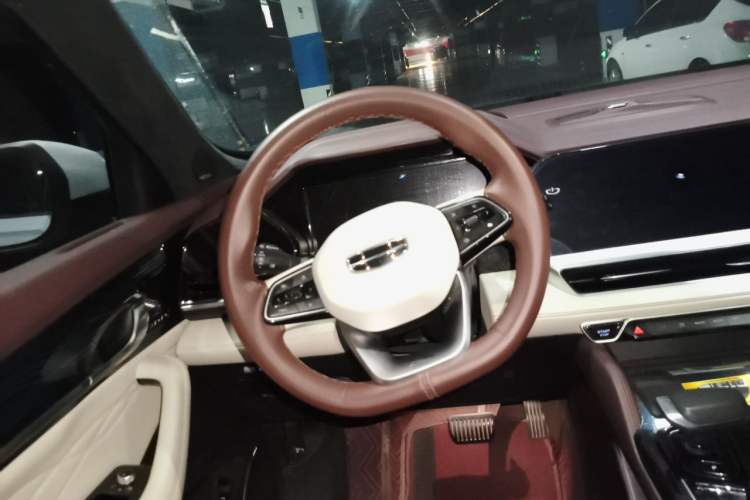 Used Geely Auto Monjaro L 2021 2.0TD High-Power Automatic All-Wheel-Drive Flagship Version Steering Wheel