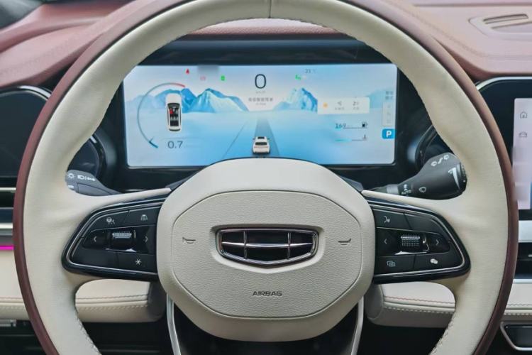 Used Geely Auto Monjaro L 2021 2.0TD DCT EVO Two-Wheel Drive Smart Luxury Version Steering Wheel