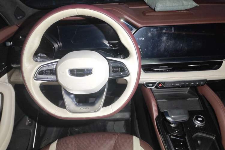 Used Geely Auto Monjaro L 2021 2.0TD High-Power Automatic All-Wheel-Drive Flagship Version Steering Wheel