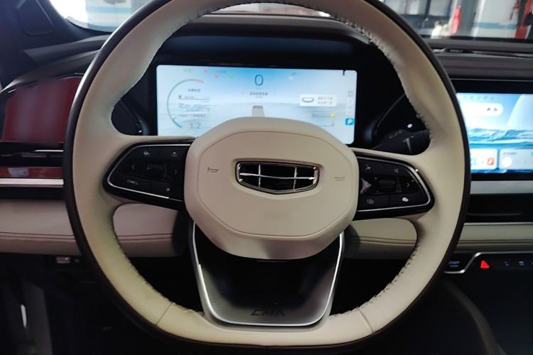 Used Geely Auto Monjaro L 2021 2.0TD DCT EVO Two-Wheel Drive Prestige Version Steering Wheel