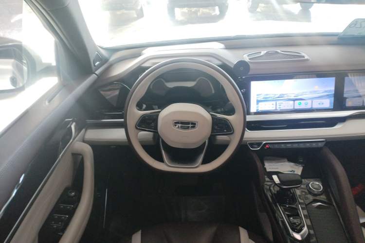 Used Geely Auto Monjaro L 2021 2.0TD High-Power Automatic All-Wheel Drive Luxury Version Steering Wheel