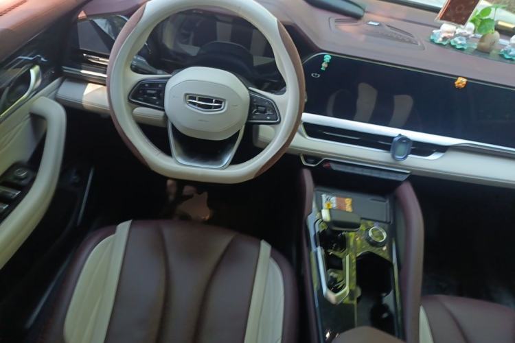 Used Geely Auto Monjaro L 2021 2.0TD DCT EVO Two-Wheel Drive Smart Luxury Version Steering Wheel