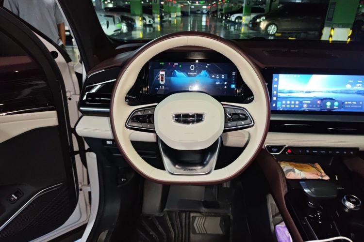 Used Geely Auto Monjaro L 2021 2.0TD DCT EVO Two-Wheel Drive Prestige Version Steering Wheel