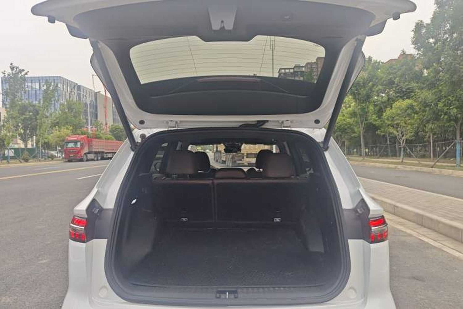 Used Geely Auto Monjaro L 2021 2.0TD DCT EVO Two-Wheel Drive Smart Luxury Version Trunk