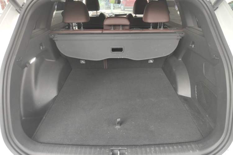 Used Geely Auto Monjaro L 2021 2.0TD DCT EVO Two-Wheel Drive Smart Luxury Version Trunk