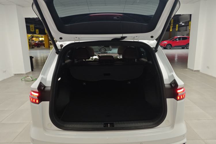 Used Geely Auto Monjaro L 2021 2.0TD DCT EVO Two-Wheel Drive Prestige Version Trunk