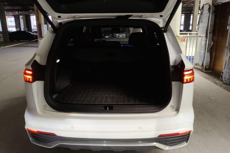 Used Geely Auto Monjaro L 2021 2.0TD DCT EVO Two-Wheel Drive Prestige Version Trunk