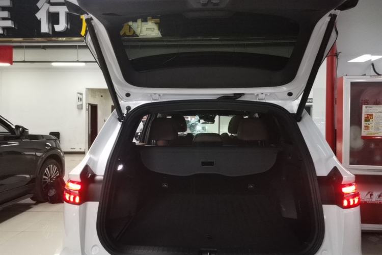 Used Geely Auto Monjaro L 2021 2.0TD High-Power Automatic All-Wheel-Drive Flagship Version Trunk