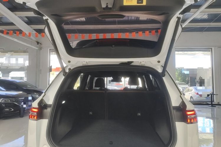 Used Geely Auto Monjaro L 2021 2.0TD DCT EVO Two-Wheel Drive Prestige Version Trunk