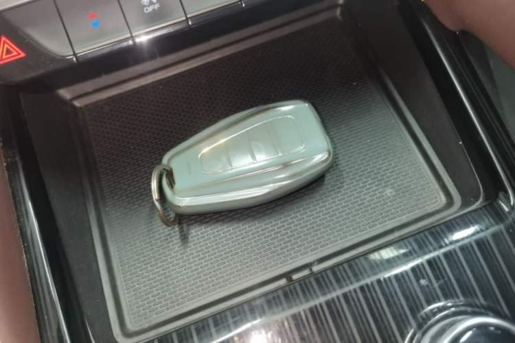 Used Geely Auto Monjaro L 2021 2.0TD DCT EVO Two-Wheel Drive Prestige Version Vehicle Key