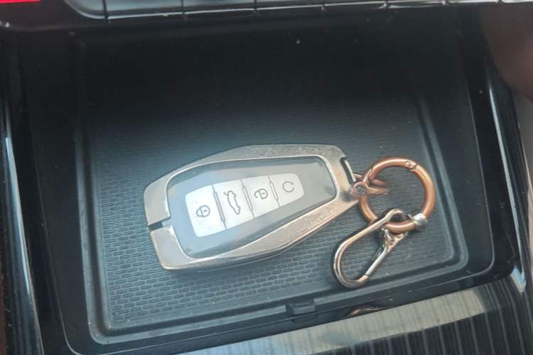 Used Geely Auto Monjaro L 2021 2.0TD DCT EVO Two-Wheel Drive Prestige Version Vehicle Key