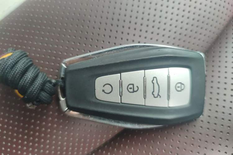 Used Geely Auto Monjaro L 2021 2.0TD DCT EVO Two-Wheel Drive Prestige Version Vehicle Key