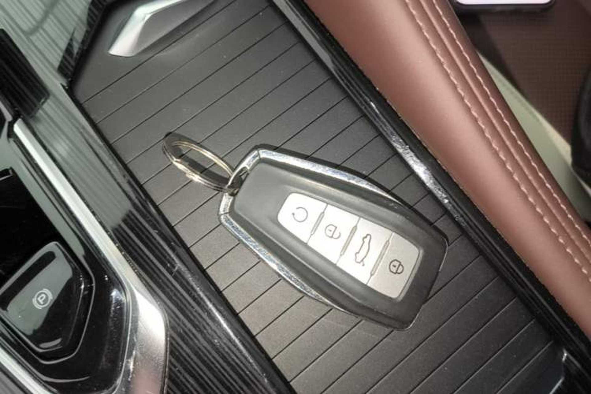 Used Geely Auto Monjaro L 2021 2.0TD DCT EVO Two-Wheel Drive Prestige Version Vehicle Key