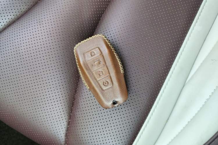 Used Geely Auto Monjaro L 2021 2.0TD High-Power Automatic All-Wheel Drive Luxury Version Vehicle Key