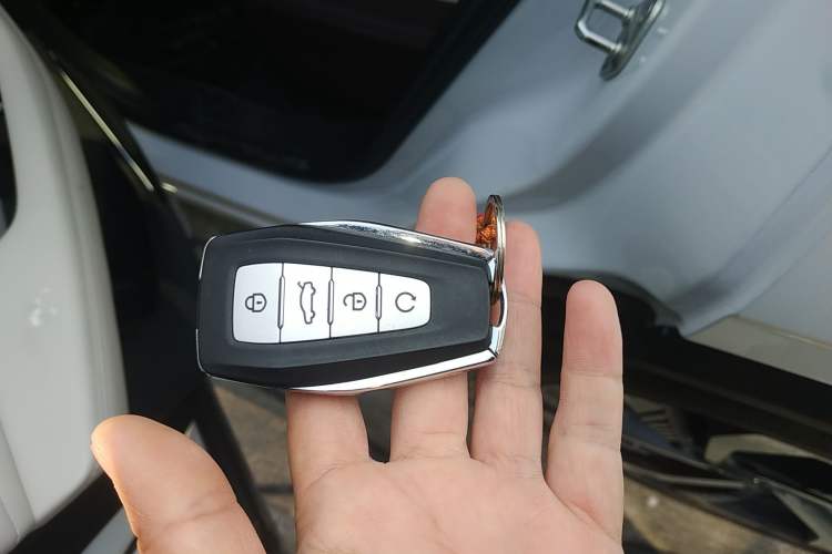 Used Geely Auto Monjaro L 2021 2.0TD High-Power Automatic All-Wheel-Drive Flagship Version Vehicle Key